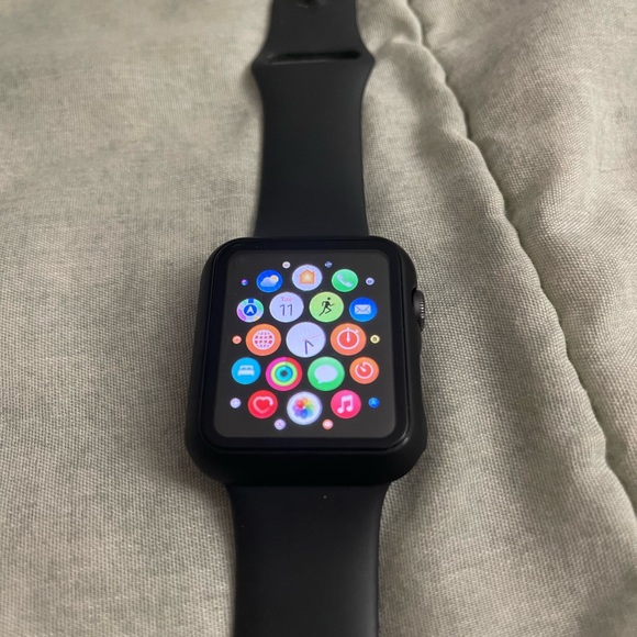 Apple Watch Series 3 - Picture 2 of 4